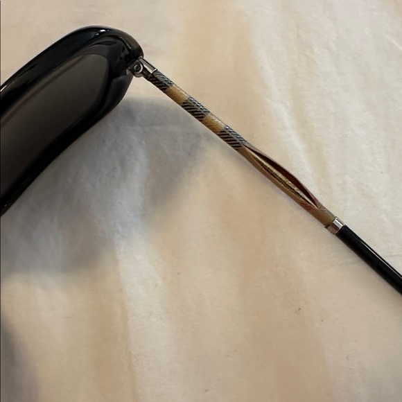 Burberry Black Sunglasses - Picture 3 of 5
